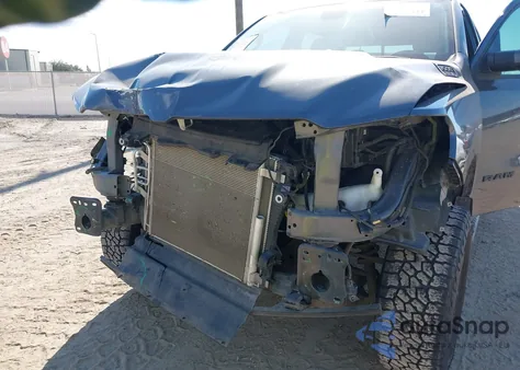 2020 Ram 1500 Big Horn 4X4 5'7 Box z USA, uszkodzony, nr VIN 1C6SRFFT0LN135075